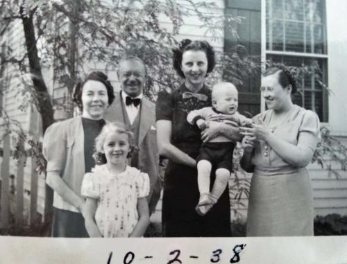 Infant Stephen w/Madeline, Christ, Babe & Helen (1938)